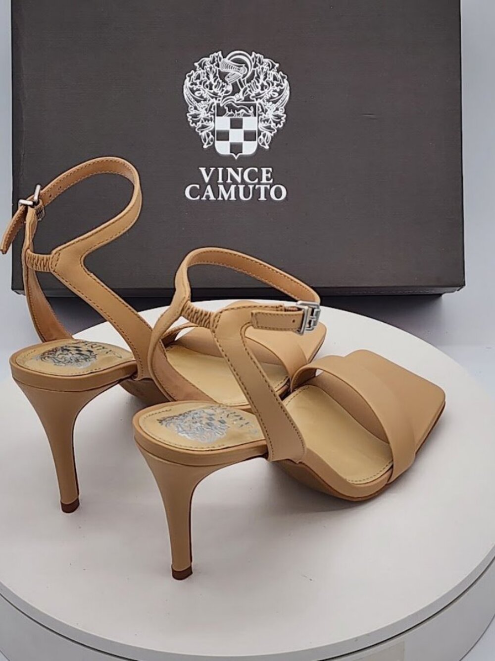 Vince Camuto Saprenda 2 Sandstone Nappa Leather Ankle Strap Heels Size 8.5 M - Picture 3 of 10